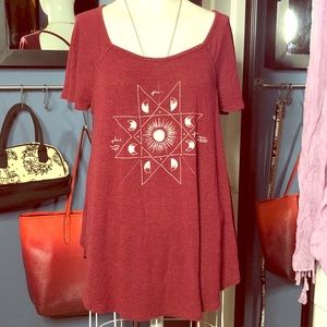 American Eagle flowy Moon Phase Shirt